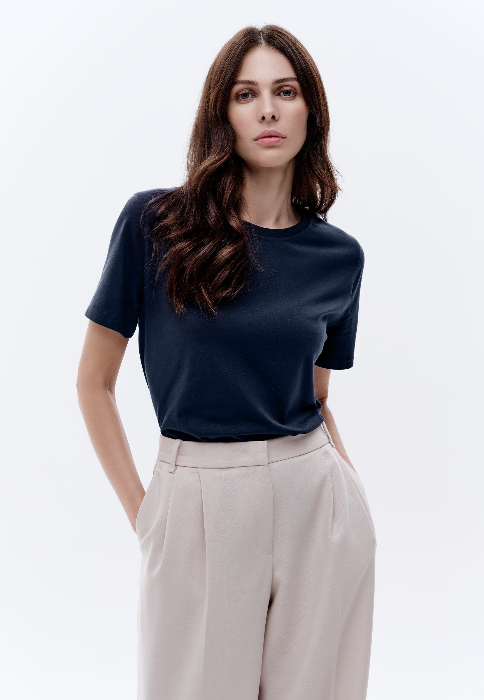 футболка женская прямая