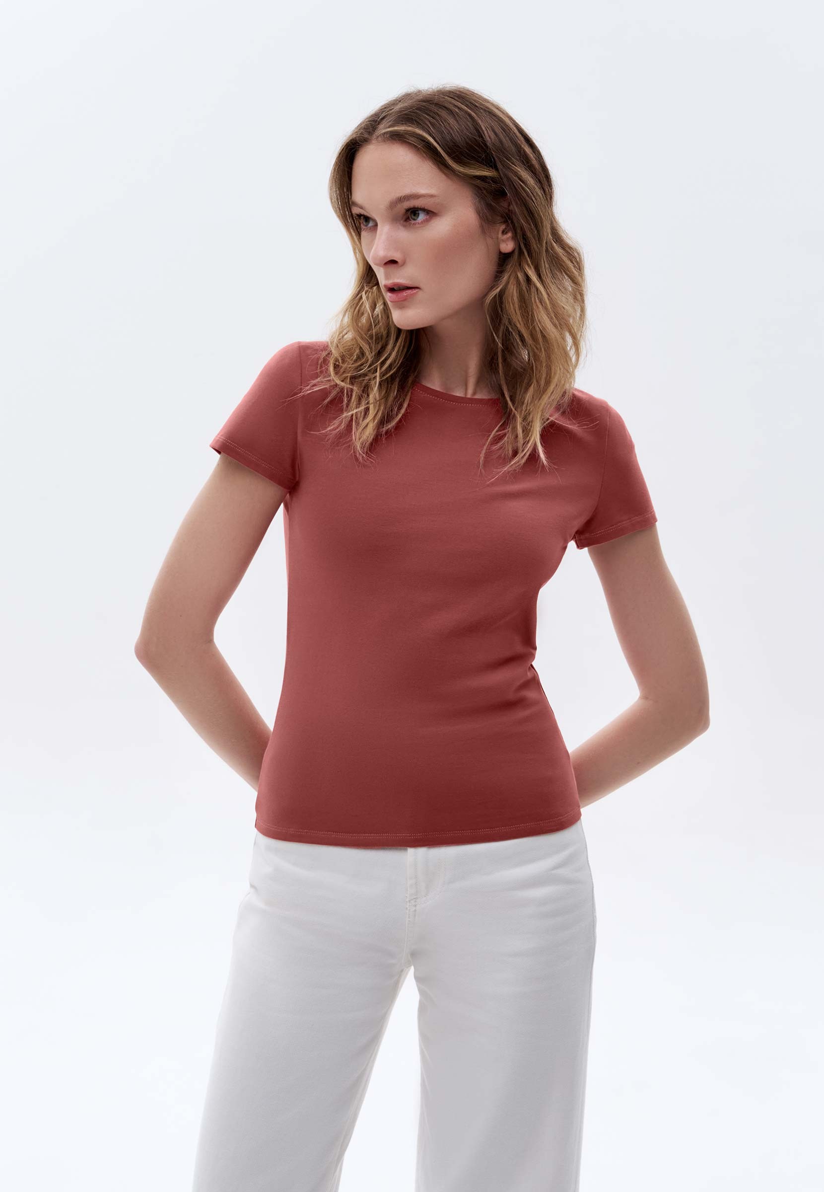 футболка приталенная